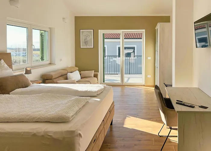 Villa Mileni - Relaxing With Private Pool *