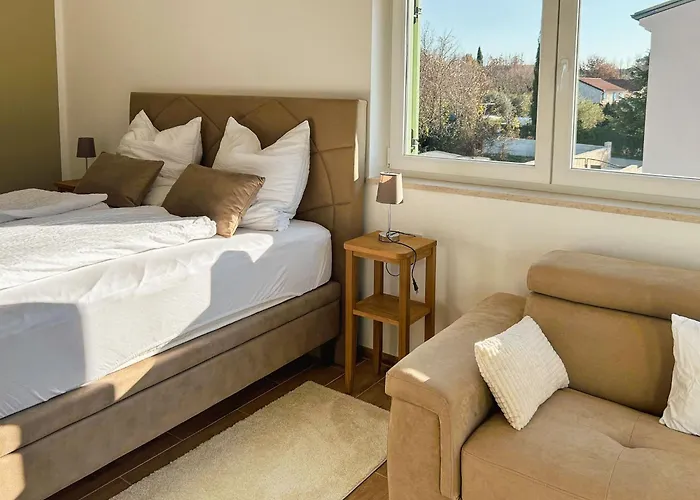 Villa Mileni - Relaxing With Private Pool