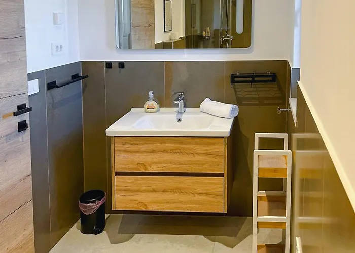 Mileni - Relaxing With Private Pool Villa Farini